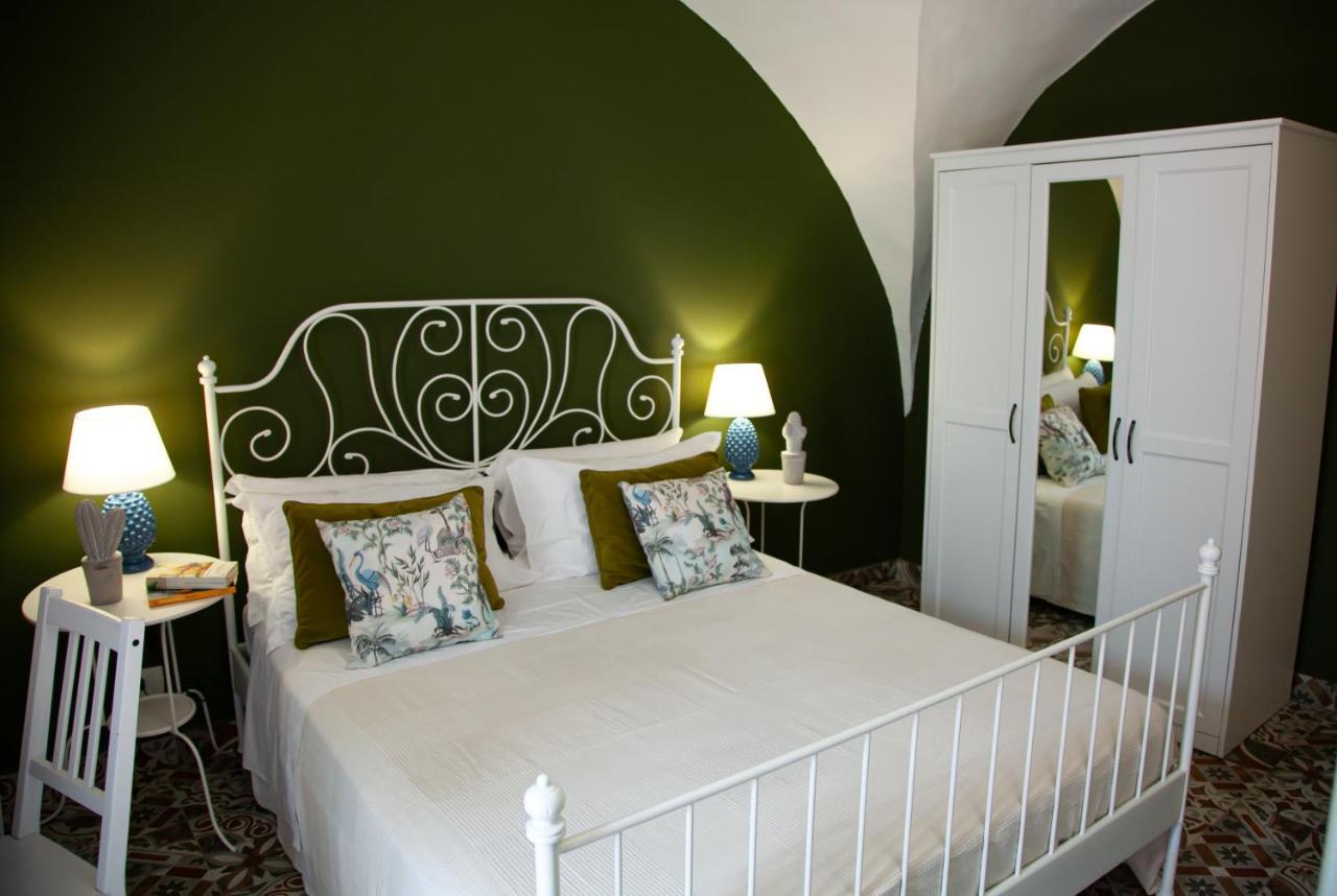 La Casetta In Centro By Sicily In Home Catania Ngoại thất bức ảnh